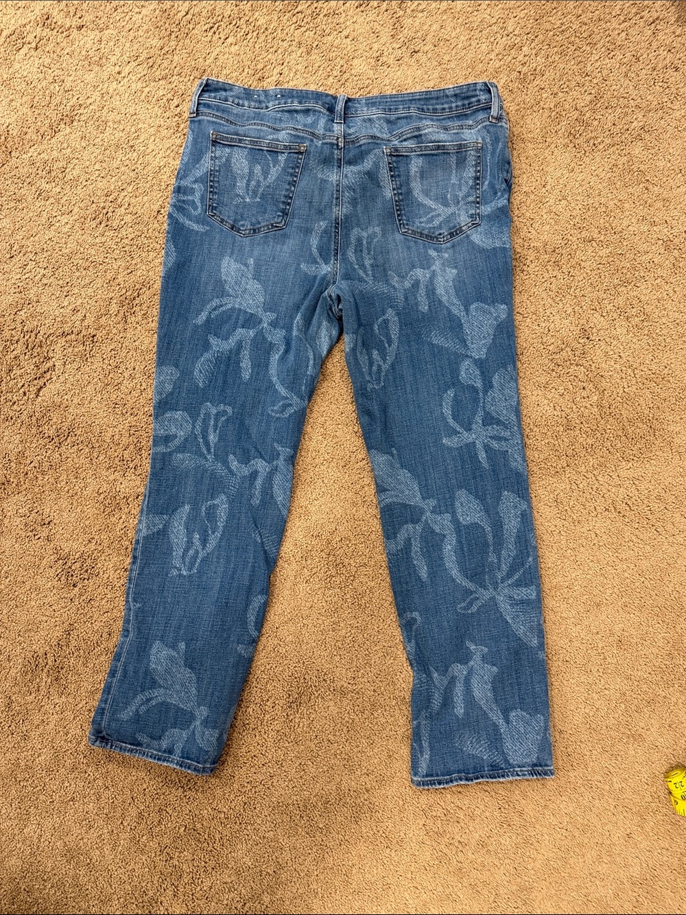 Chico's So Slimming Girlfriend Blue Floral Jeans - Size 3 - Picture 4 of 6